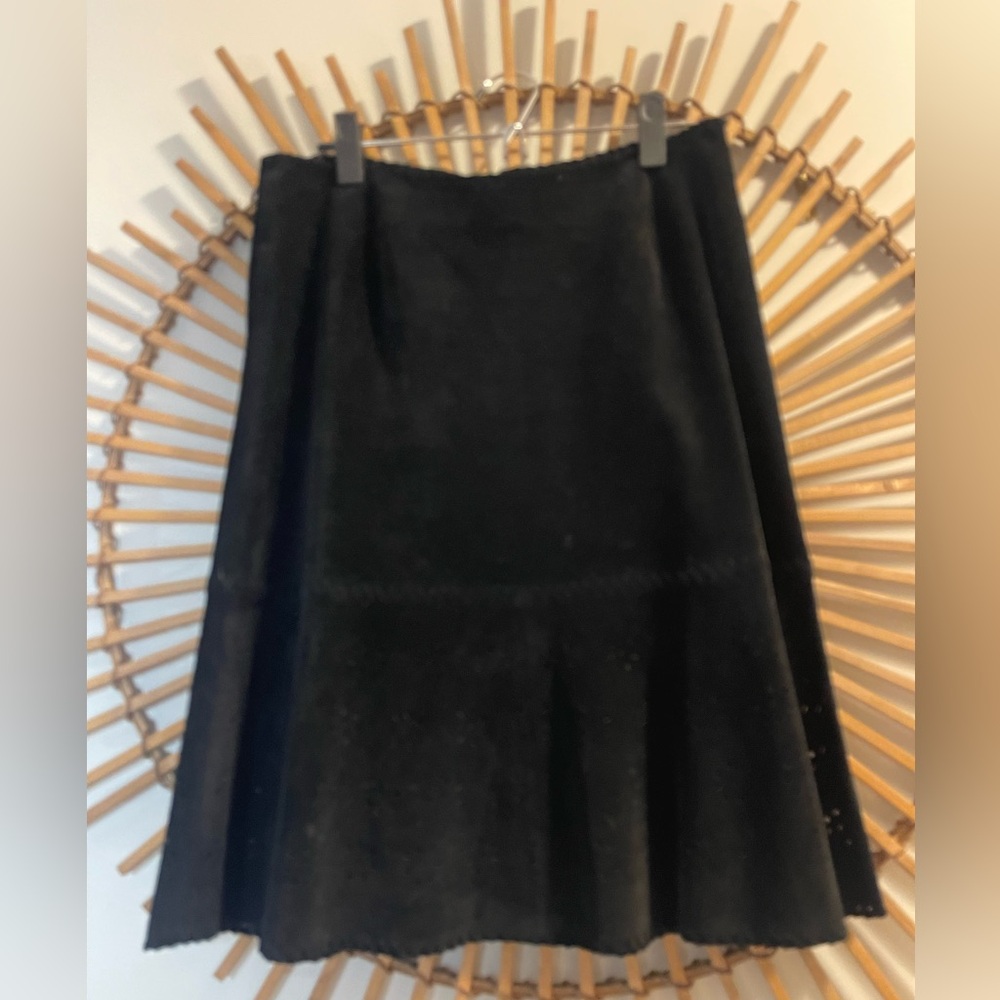 Vintage Women’s Black Suede Midi Skirt with Flower Design Westerm Boho Festival